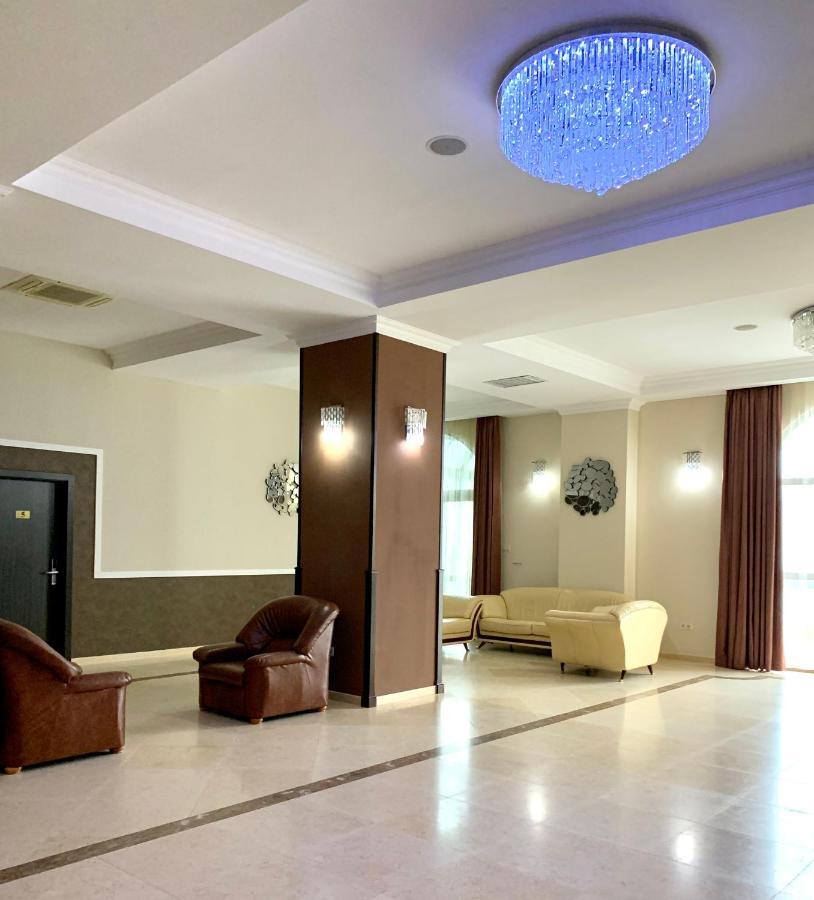Albert Hotel Ploiesti Ngoại thất bức ảnh